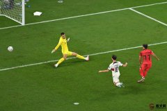 东亚足球崛起？！韩国绝杀晋级16强 乌拉圭痛苦出局