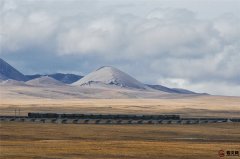 新疆和若铁路是中国又一伟大壮举，世界首条沙漠铁路环线已经诞生