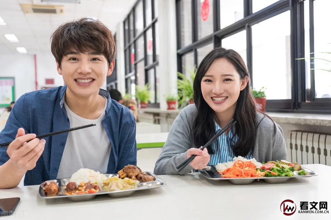 体内有癌,嘴先知?提醒:口腔出现这3种迹象,可能是癌症在靠近