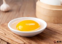 每多吃半个鸡蛋心脏病风险增加8%？鸡蛋黄升高胆固醇能堵血管吗？