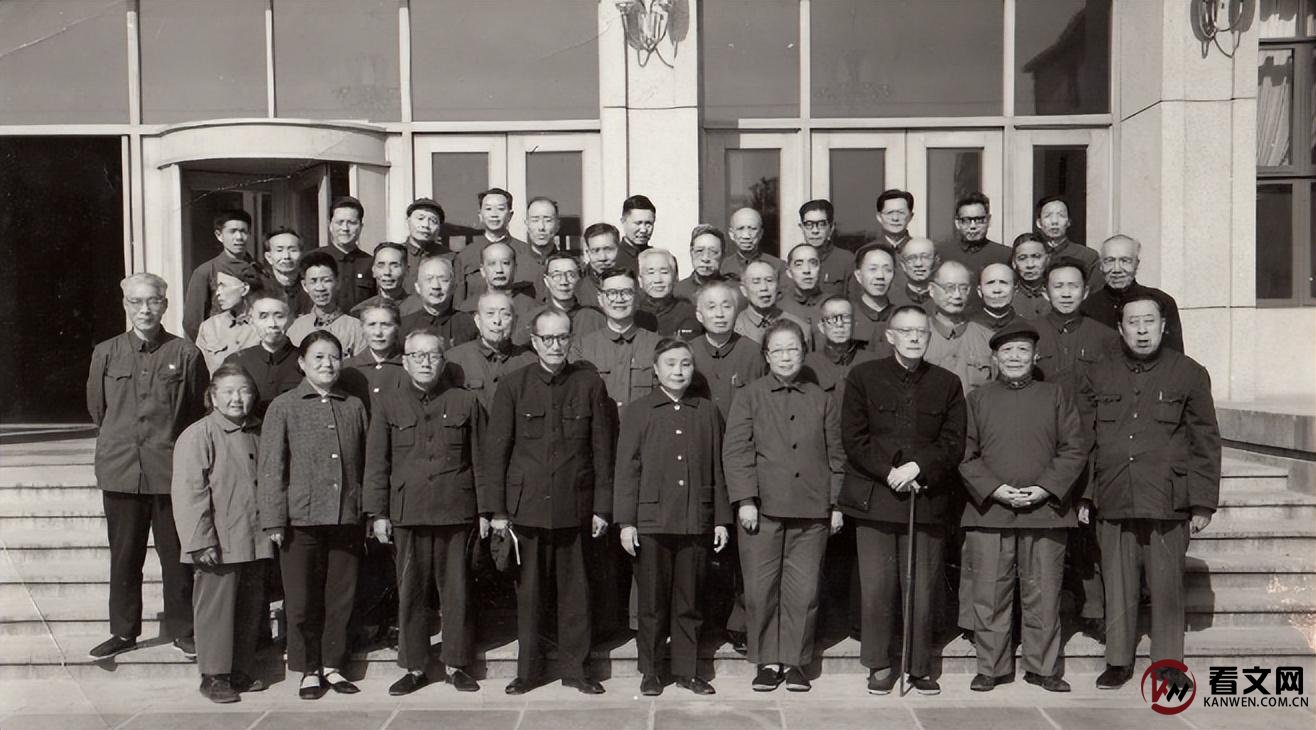 为什么中央对解放战争中被俘的战犯进行了首批特赦
