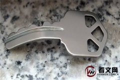 记忆金属是什么？为啥遇到热水后能立刻复原？