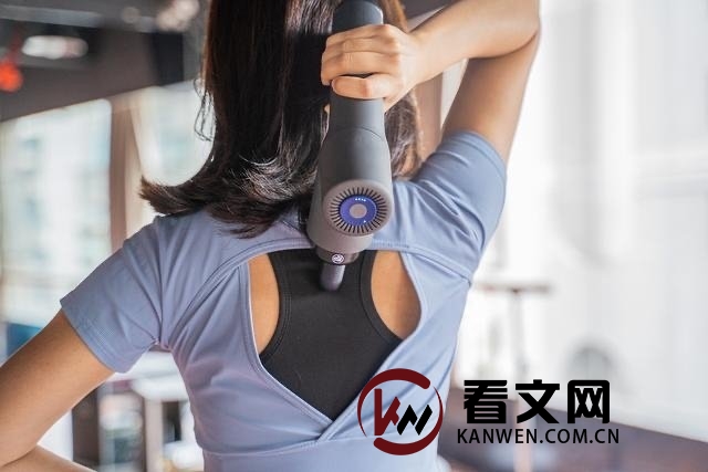 男子肩痛半个月查出肺癌，提醒：3种肩痛可能是大病的信号