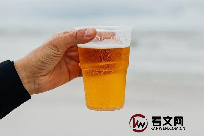 每天喝酒的人更可能长命百岁?真的靠谱吗